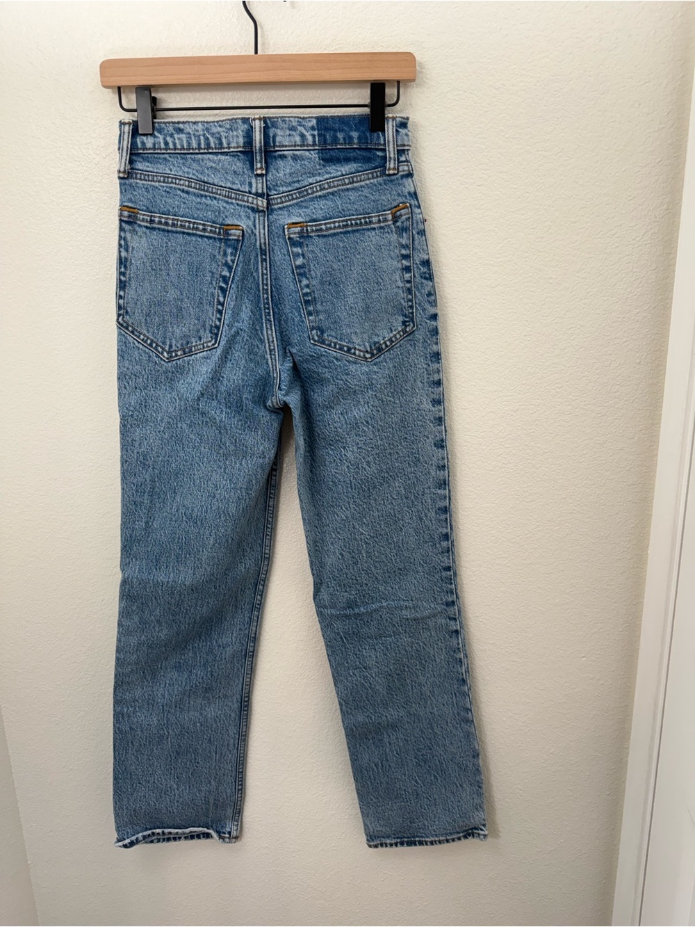 Abercrombie & Fitch The 90s Straight Ultra High Rise Jeans Size 2s - Picture 3 of 8